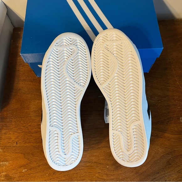 ADIDAS Women's White Superstar XLG Shoes - Picture 8 of 11